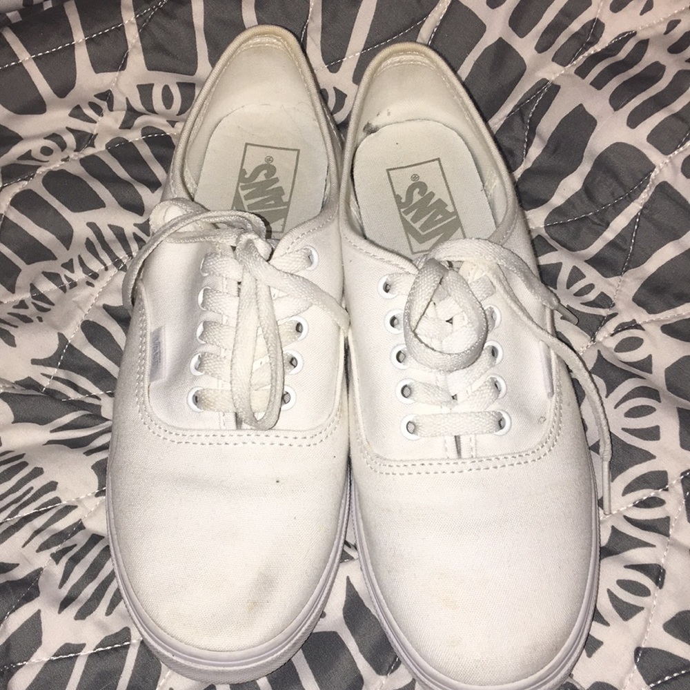 White thin vans for women